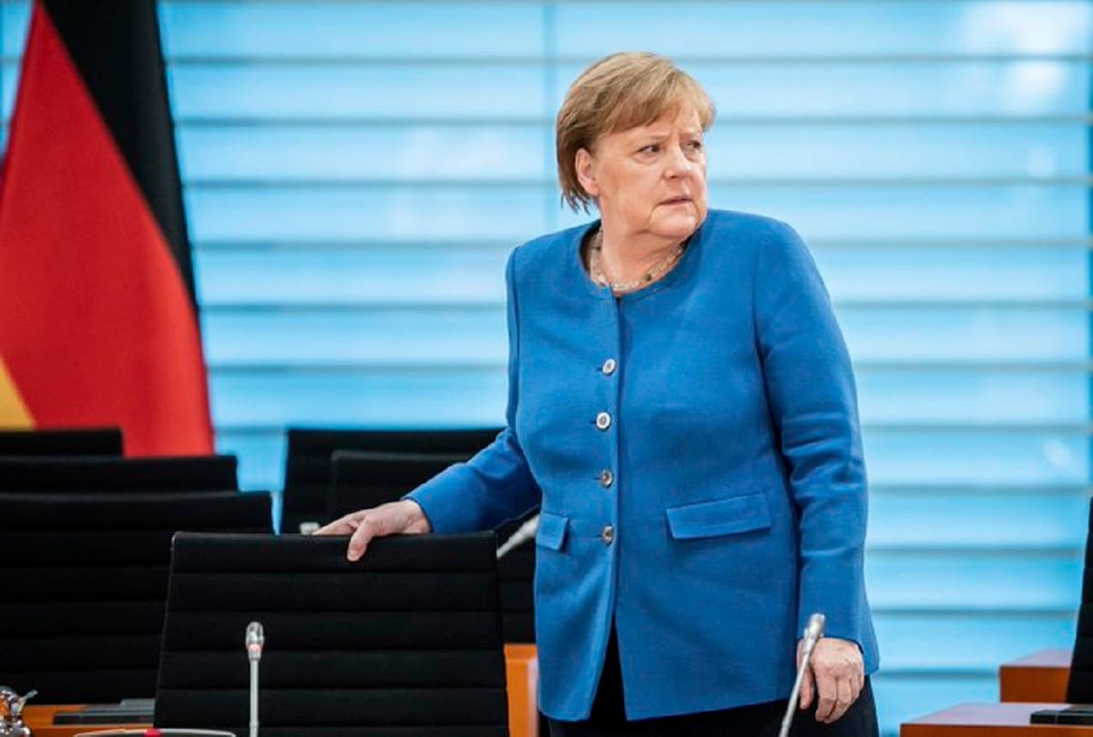 thirteen world leaders ranked by how they are tall michael D higgins come on number one