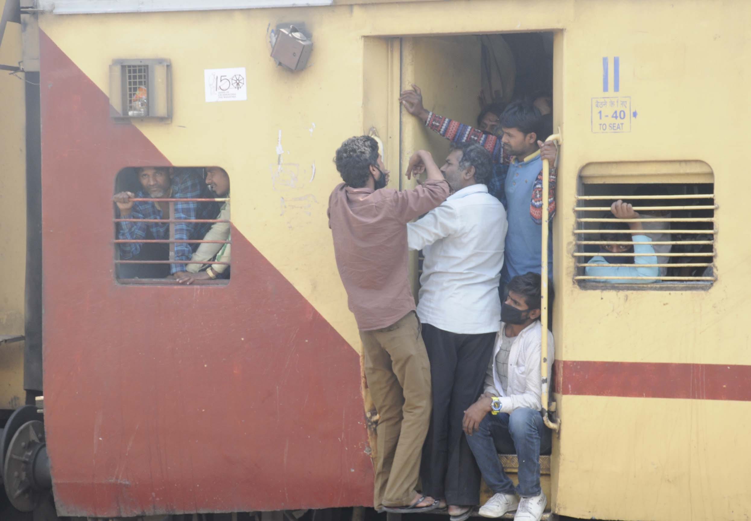 CoronaVirus: silence in depot, buses standing