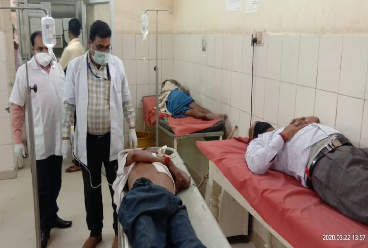 coronavirus alert doctor patient caring in district hospital gorakhpur