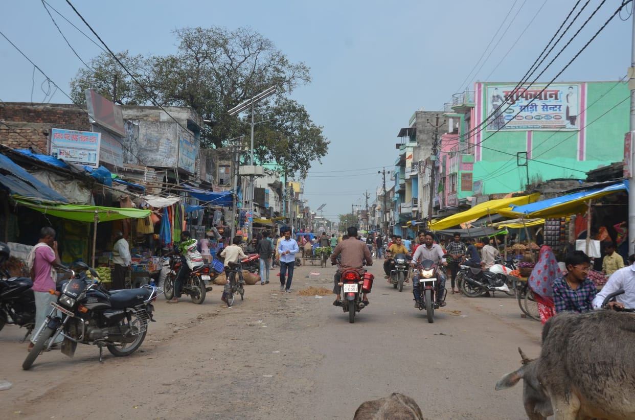 Half lock down in Bhinaga ineffective, all shops open