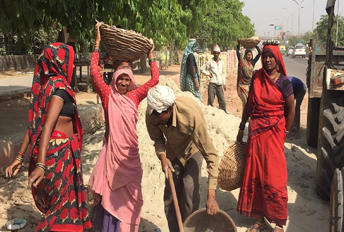 UP daily labours to get 1000 rupees as allowance during lockdown for corona virus