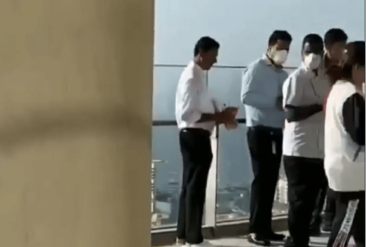 janta curfew mukesh ambani salute To Warriors Of COVID-19 Fight From antilia
