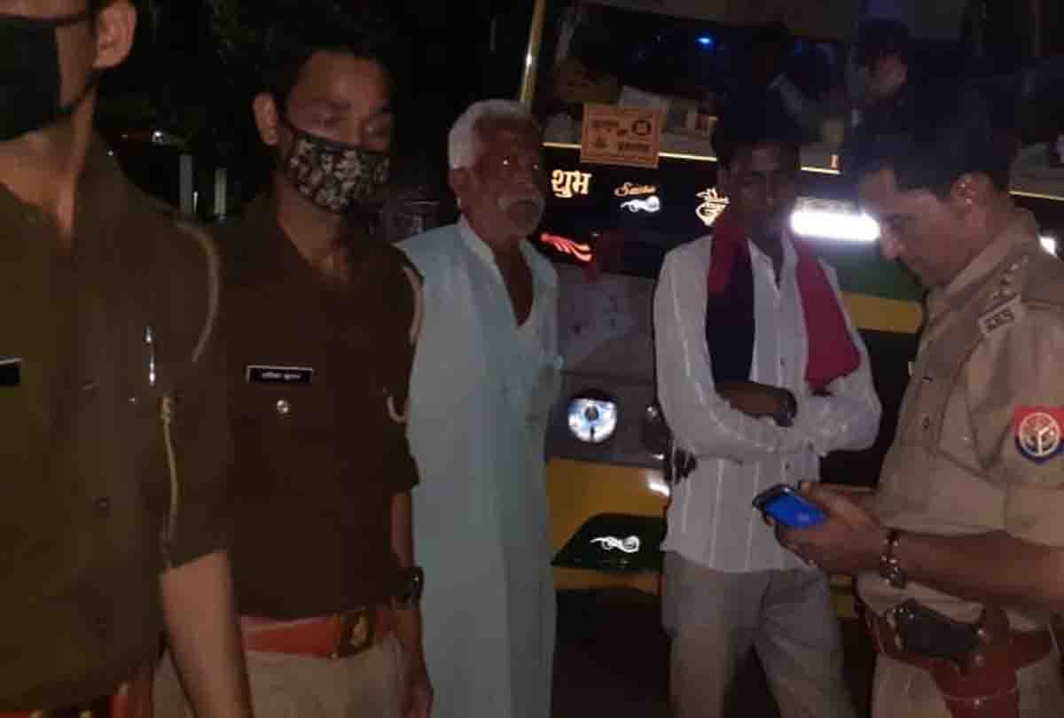 hamirpur police penalty on bus of barati in marriage ceremony