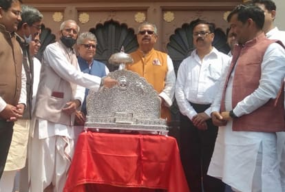 Ramlala will be shifted in a new temple in Ayodhya.
