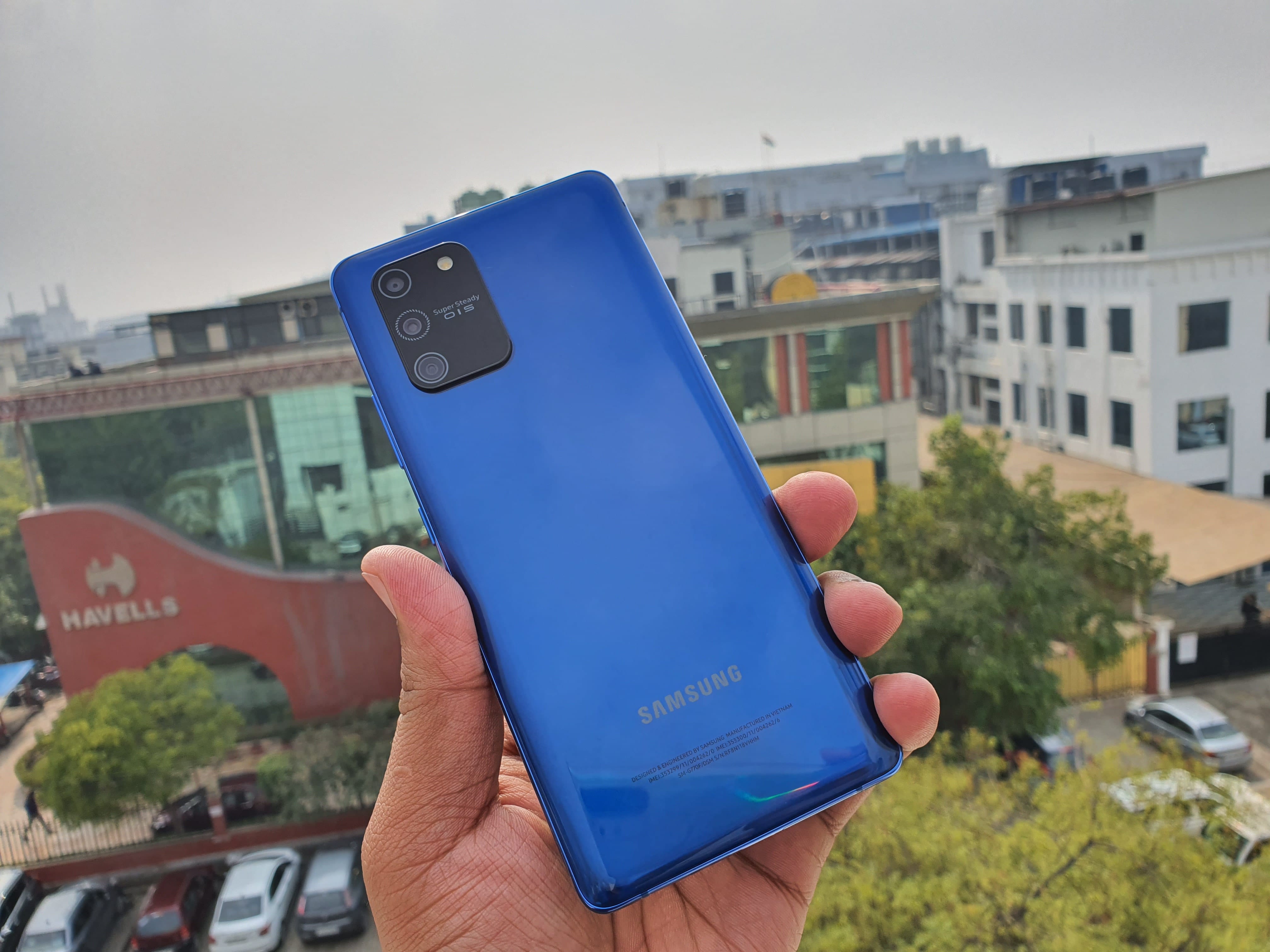 Samsung Galaxy S10 Lite Review