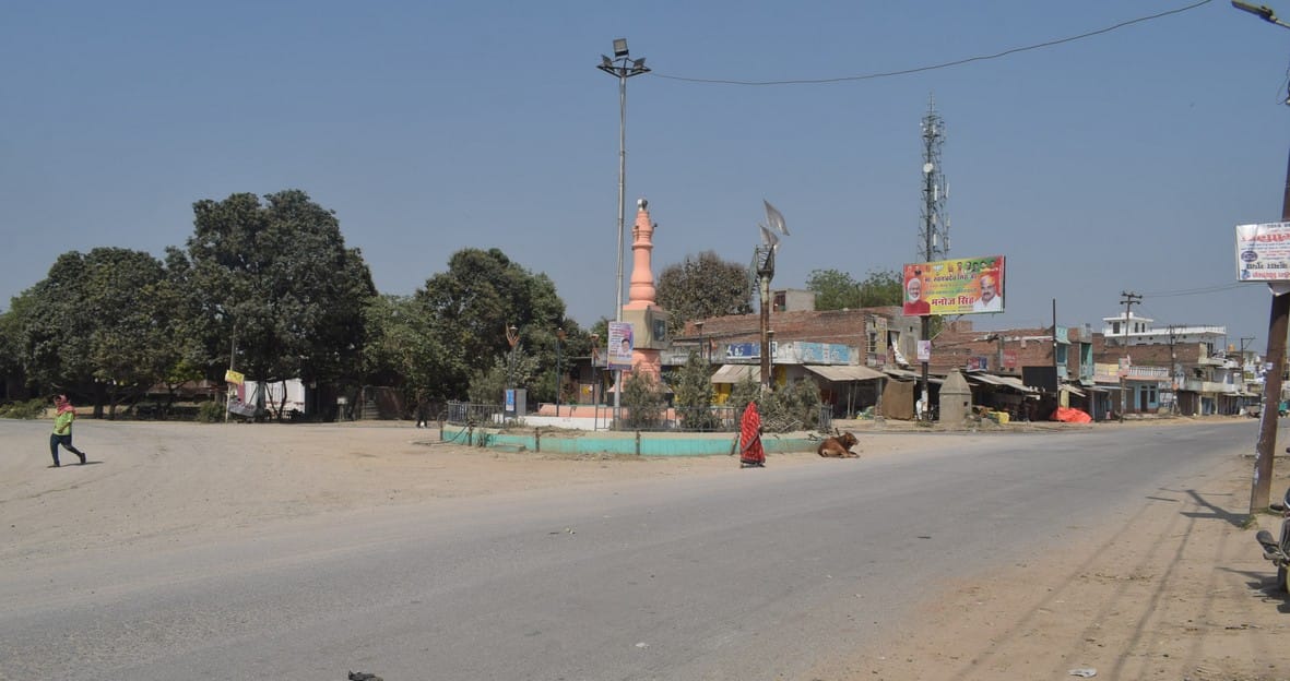 Roads deserted, streets deserted, public alert on Corona