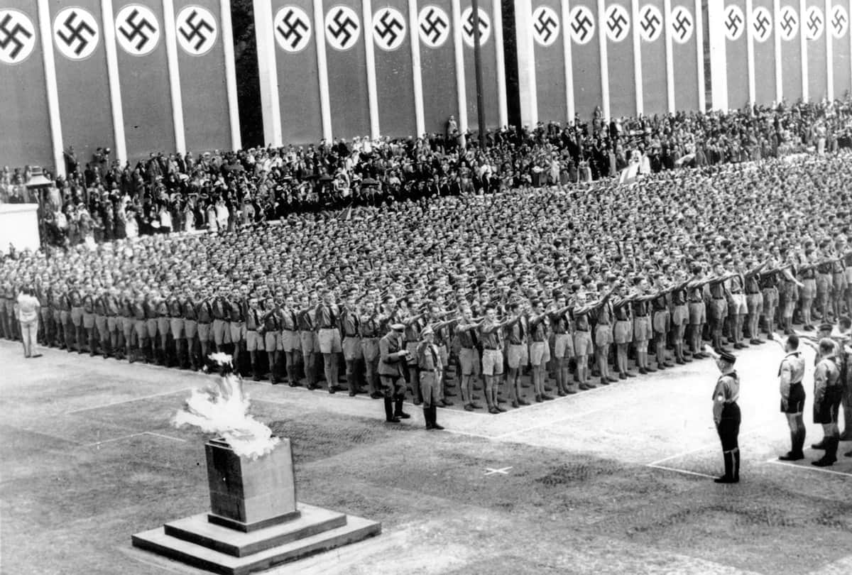 For the first time, Olympics postponed due to any virus, here is sports world war connection