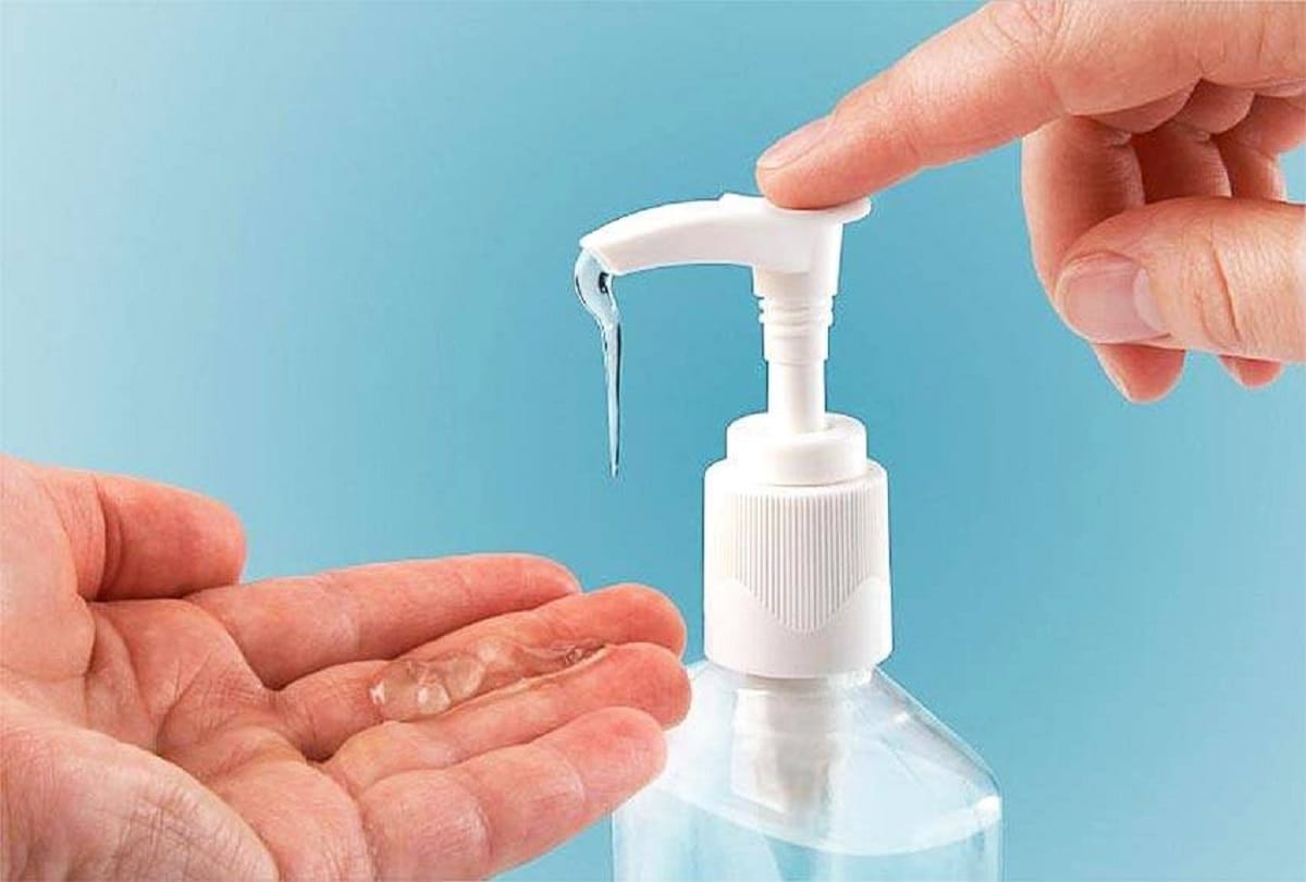 5 reasons you should stop using hand sanitizer