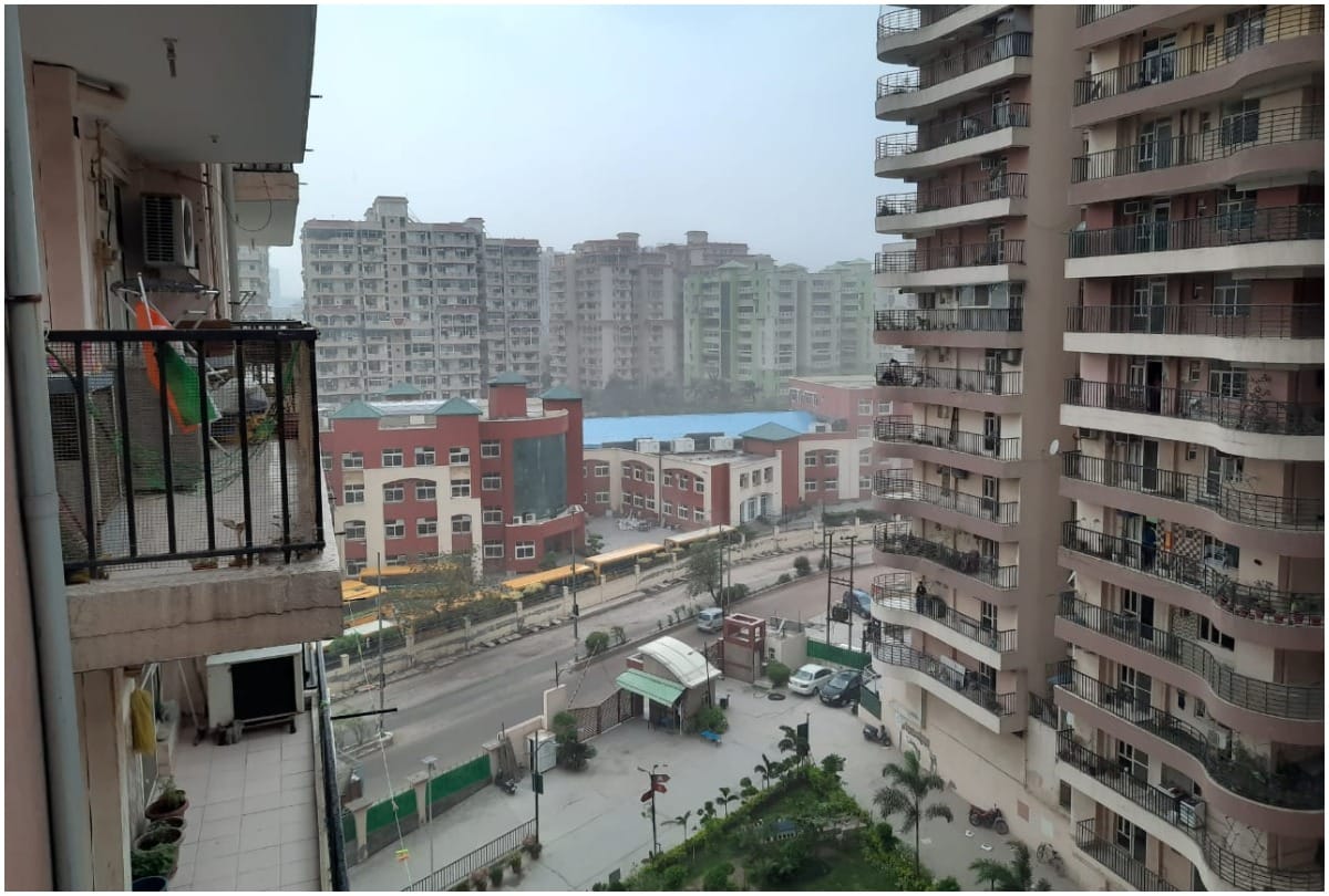 Delhi NCR weather updates cloudy evening after hot afternoon rainfall in many areas