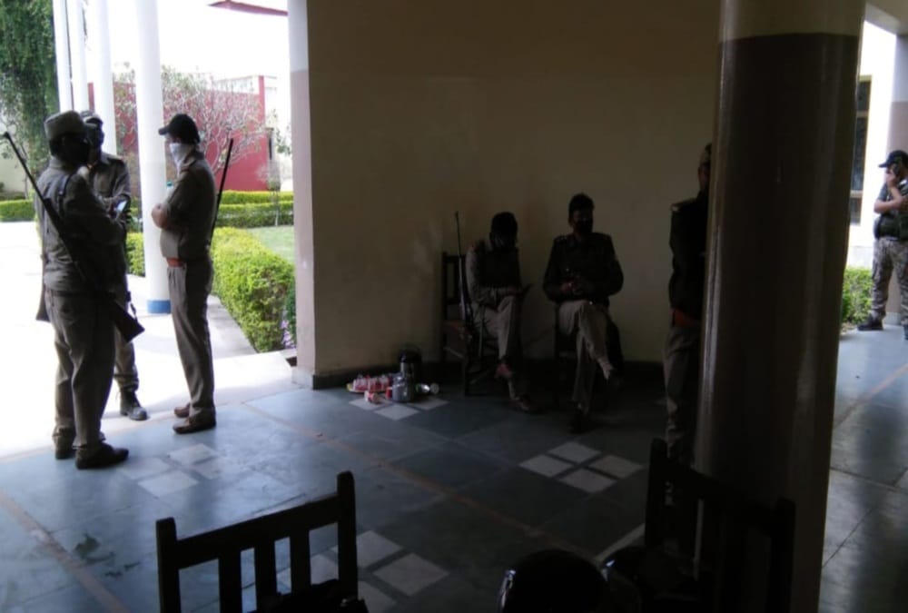 Leopard Enters in School Building and stuck in many Hours In rishikesh, See photos