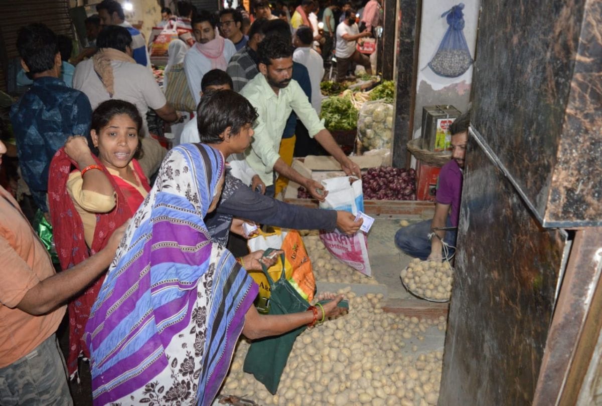 Mathura Lockdown News Update in Hindi: Market shutdown due to coronavirus