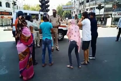 coronavirus stay at home advice lockdown in india