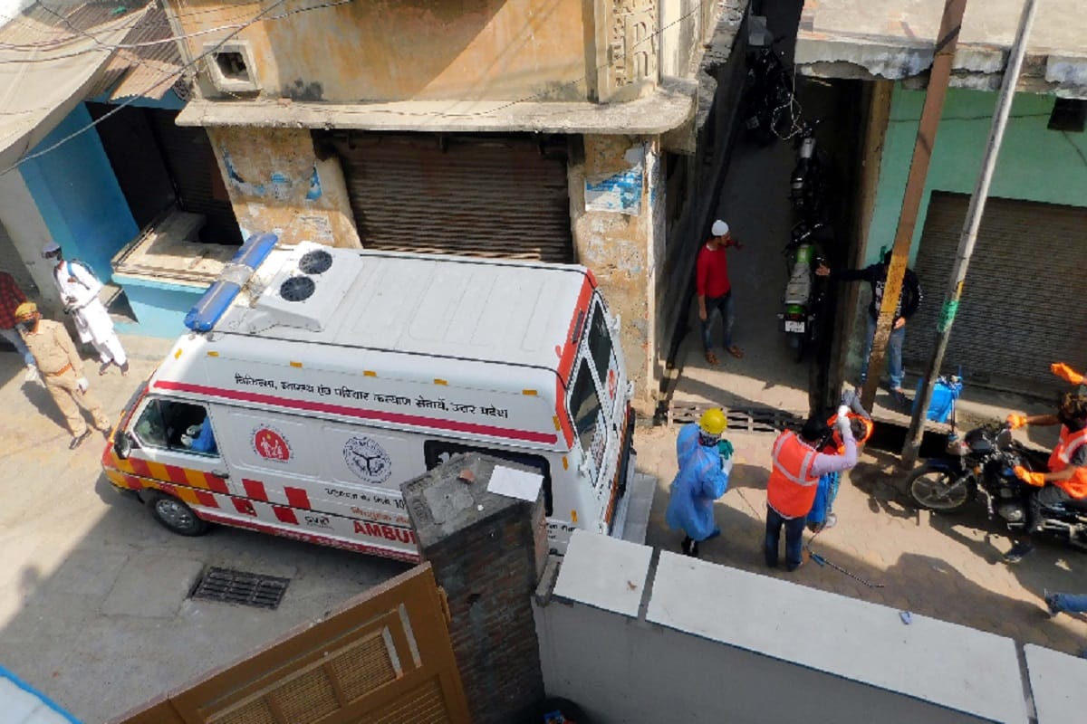 Lockdown Update News in Hindi, Two corona positive patients have been found in western UP