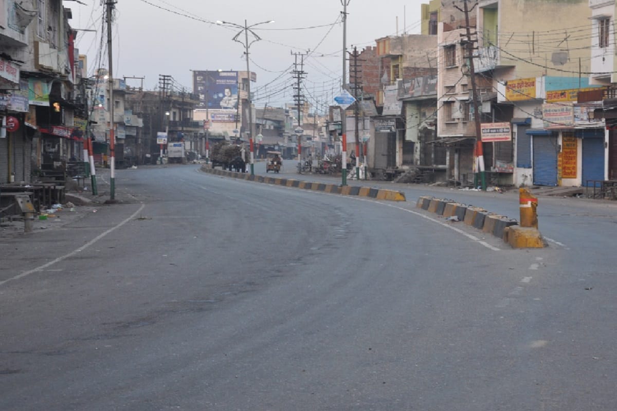 The corona victim was living in the house for the last 10 days in Shamli of Uttar Pradesh