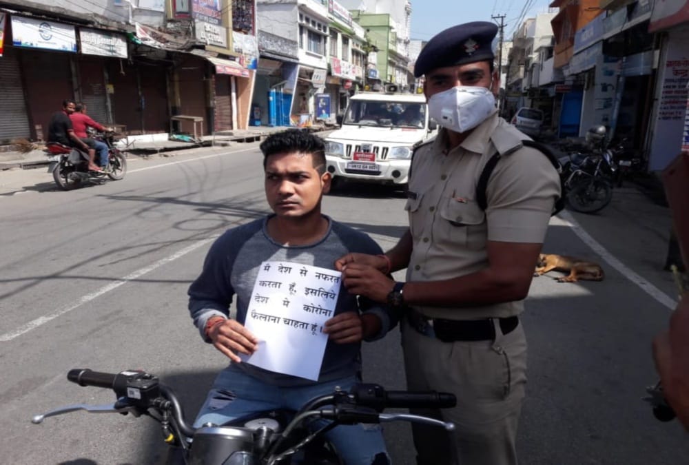 Coronavirus Lockdown in Uttarakhand : Police Strict on Public and Gives Shameful Posters