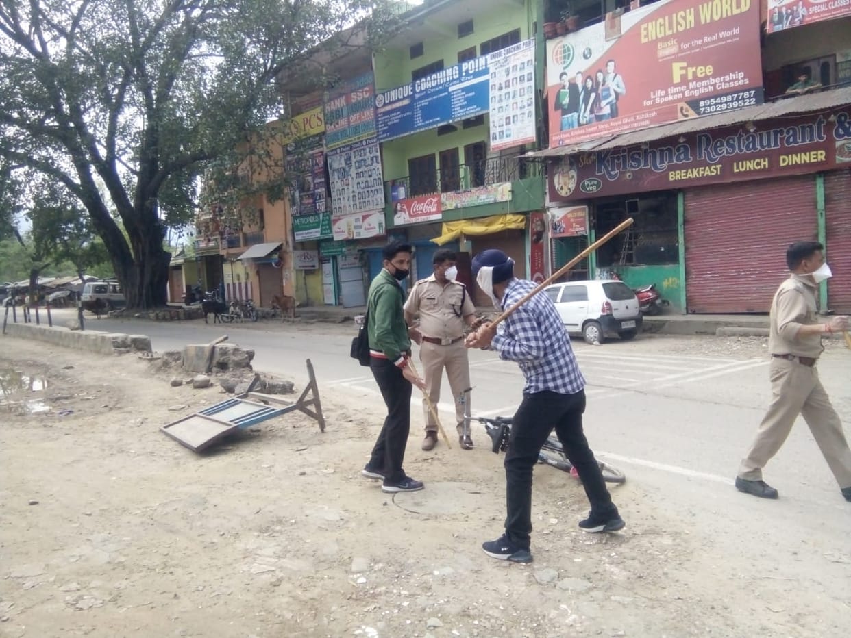 Case of lock-down violation came to light, police beat press photographer, soldier suspended