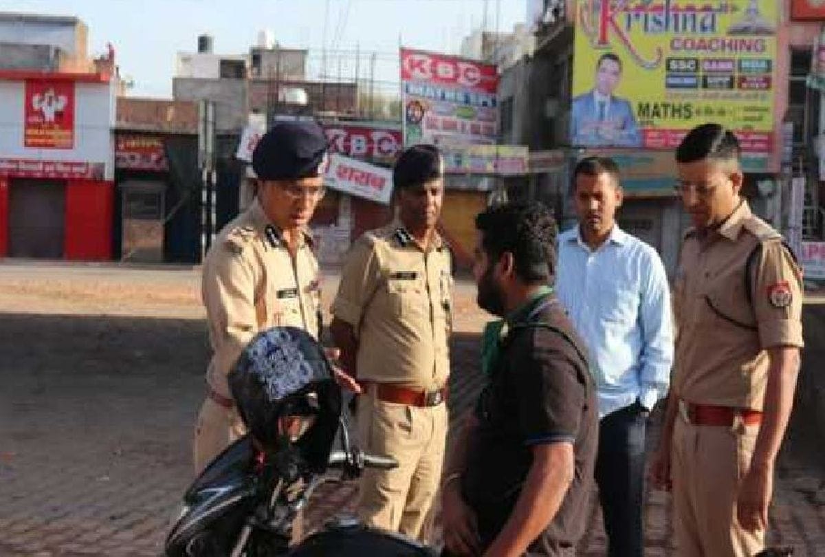 faridabad police alert on black marketing during lockdown punishes the shopkeepers for doing so