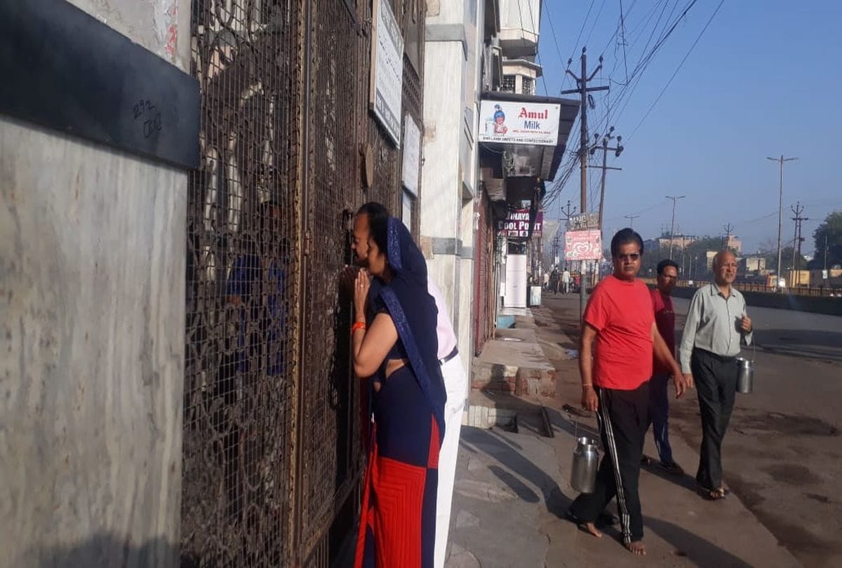 Lockdown In Firozabad Poja In Navratri Police Take Action