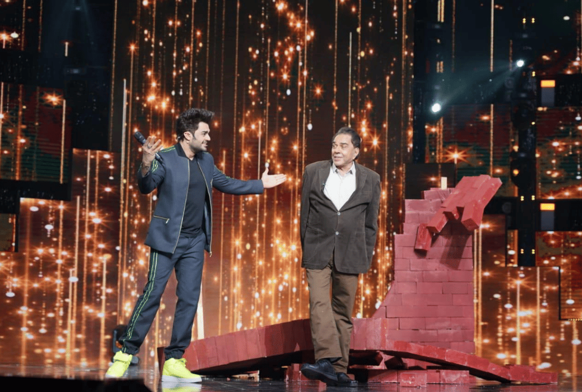 dharmendra perform with manish paul Sholay song yeh dosti hum nahi todenge