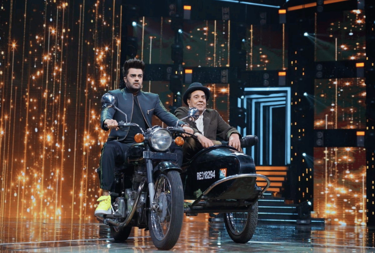 dharmendra perform with manish paul Sholay song yeh dosti hum nahi todenge