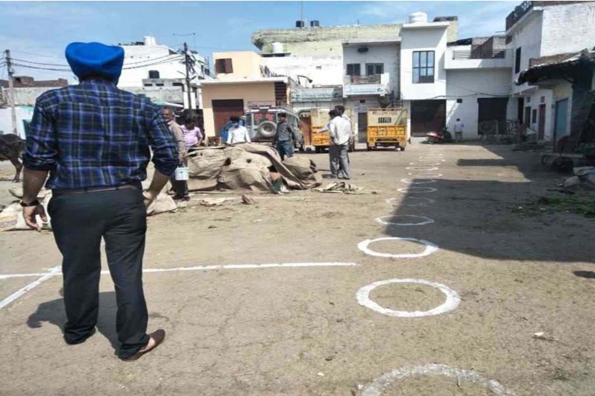 Lockdown Meerut (UP) News in Hindi: UP police adopt a circle formula for social distancing to fight Coronavirus