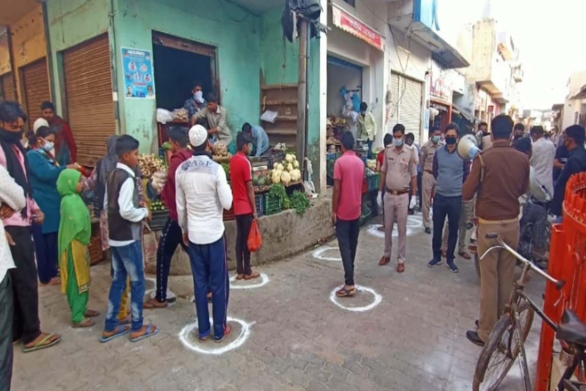 Lockdown Meerut (UP) News in Hindi: UP police adopt a circle formula for social distancing to fight Coronavirus