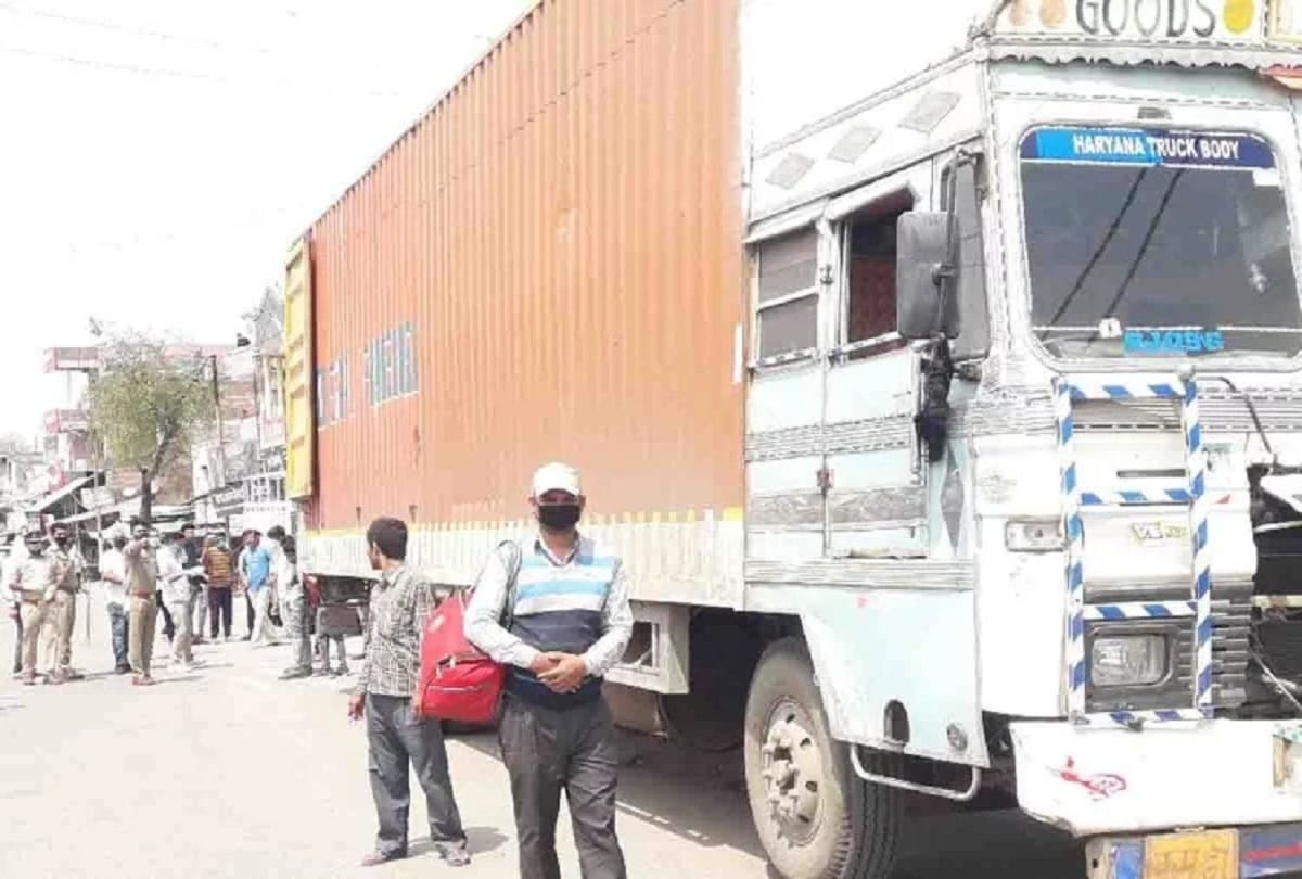 coronavirus update in kanpur: Police caught 70 people hiding in a container