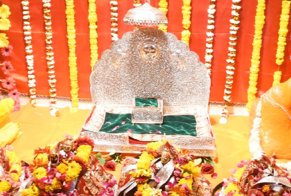 Ram Mandir Bhumi Pujan Ayodhya Research Foundation to gift Kodand Ram and Luv Kush idol to PM Modi