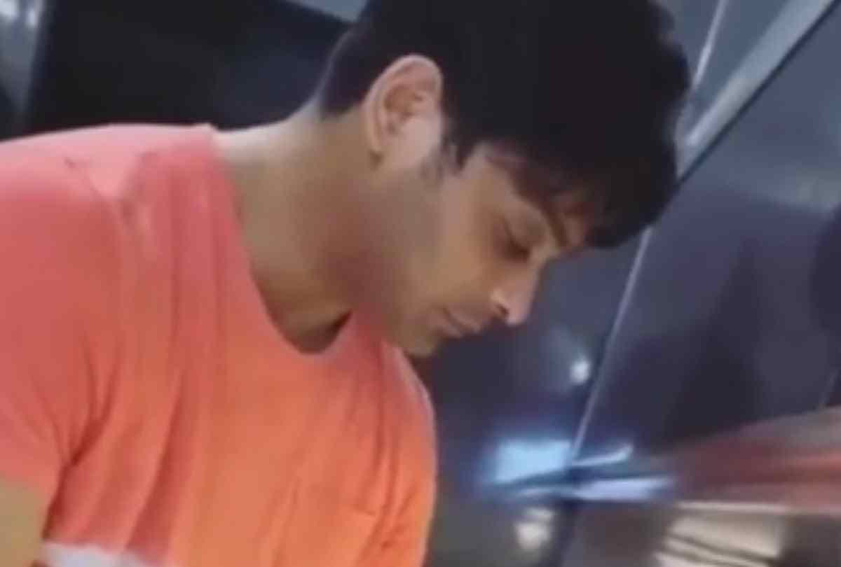 bigg boss 13 winner sidharth shukla lockdown days doing household work video