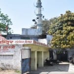 मस्जिदों पर 'नो जुमा' की नोटिस