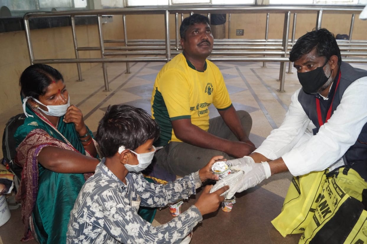 Grain bank came forward for hunger victims in lockdown on PM Modi's call, started 24-hour kitchen