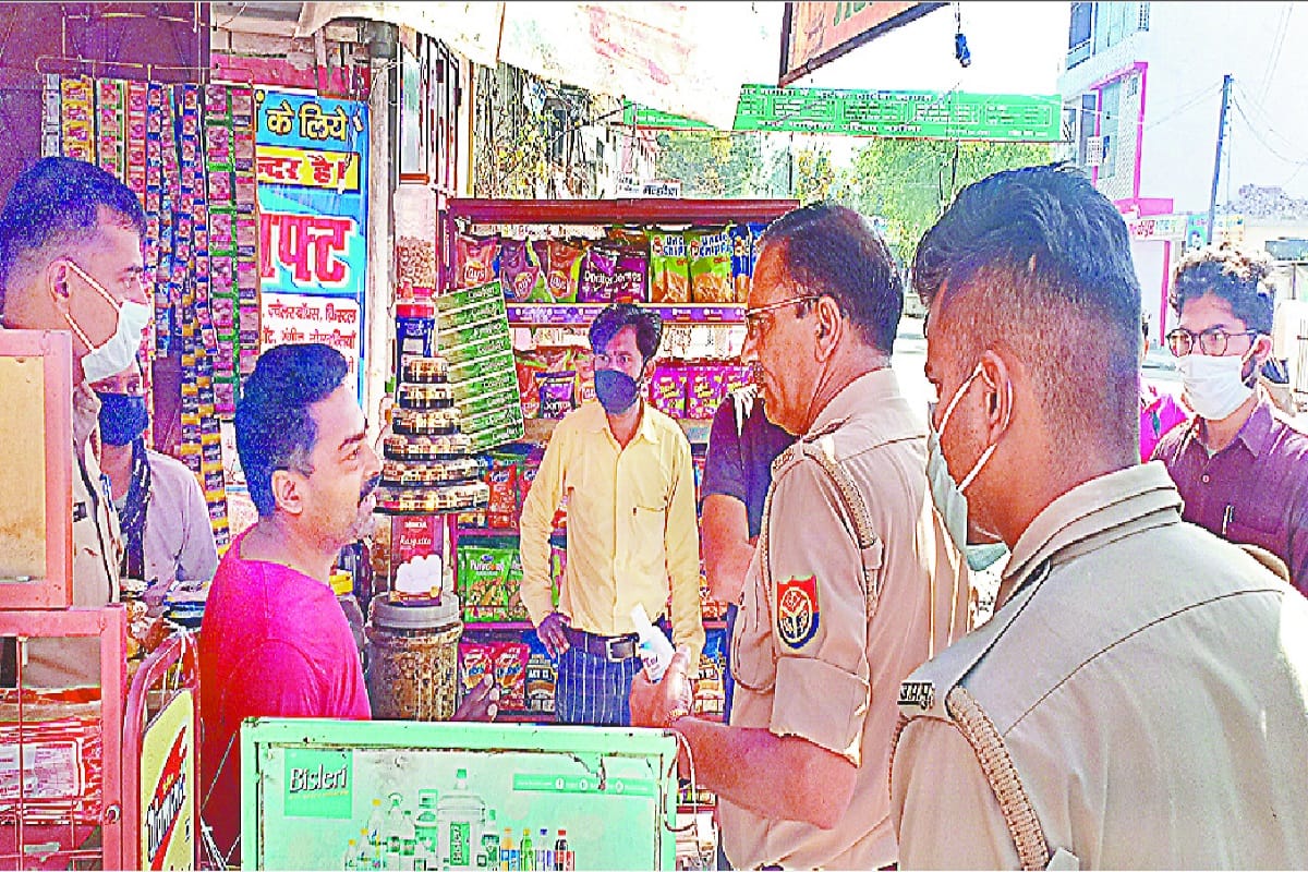 Doctors have increased fees due to lockdown in Bijnor district of Uttar Pradesh