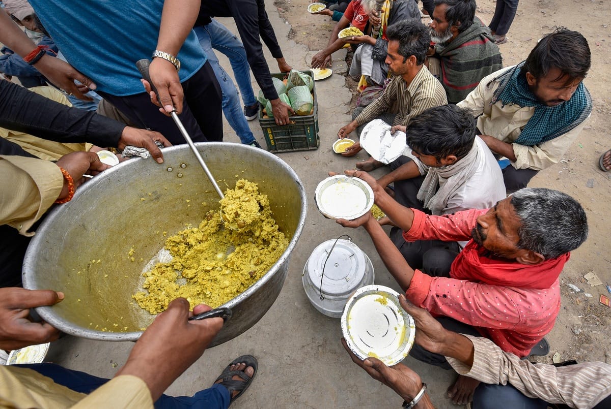 Indian-Americans distributed food and ration to 15 thousand families between Corona pandemic