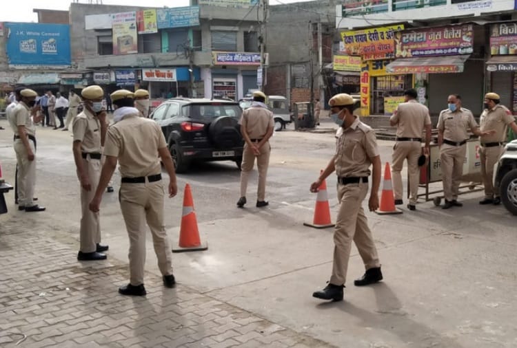 Coronavirus, Haryana Police Working for Lockdown