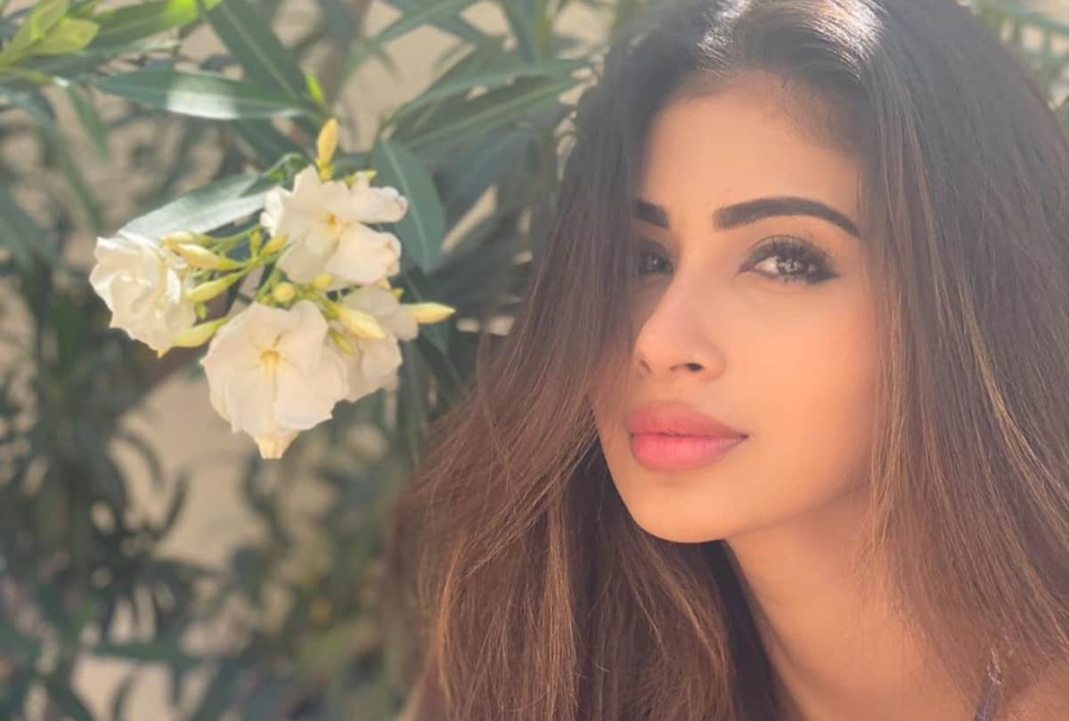 mouni roy quarantine dresses are perfect for summer wardrobe