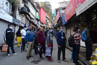 curfew relaxed in shimla crowd at ration shops
