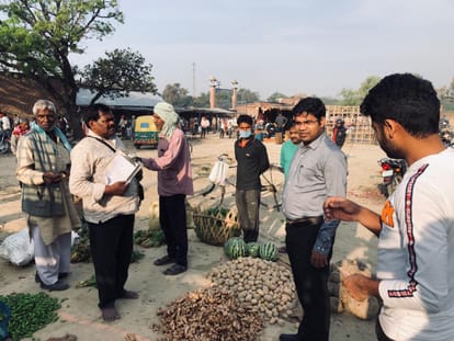 Third day of lockdown: Arbitration of shopkeepers continues amidst administrative tightness, less visible customers in vegetable markets