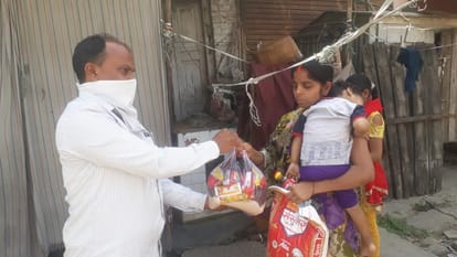 There is something happening in Azamgarh to help the lock down effect on the call of PM Modi