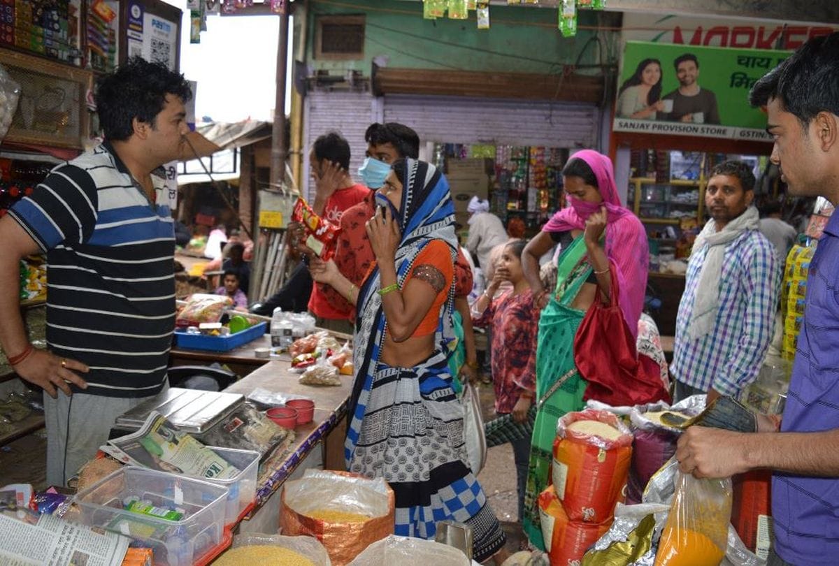 coronavirus update people violating of Lockdown in Mathura