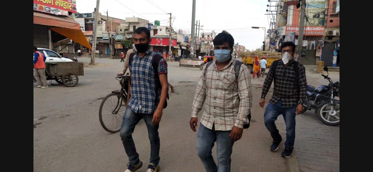 Migrants leave the city, leave 432 km Farukhabad