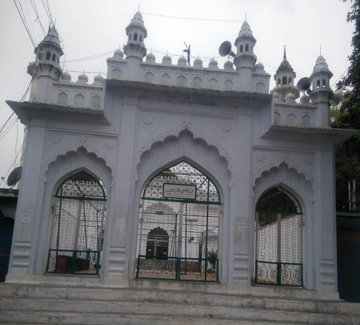 Now mosques are also closed, prayers not offered