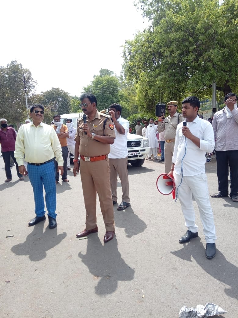 45 vahan chalan in lalitpur break to lock down