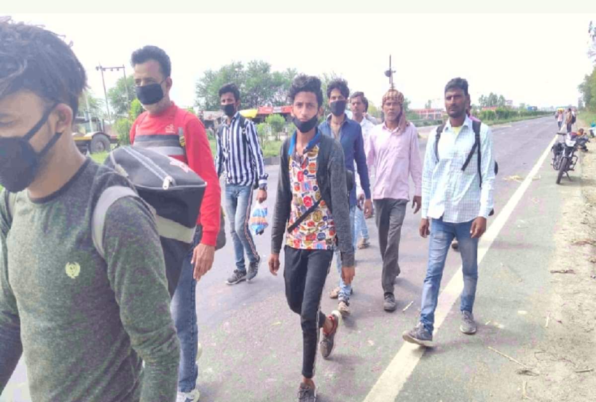 coronavirus lockdown pooja bedi share beach photo and raise question to goverment