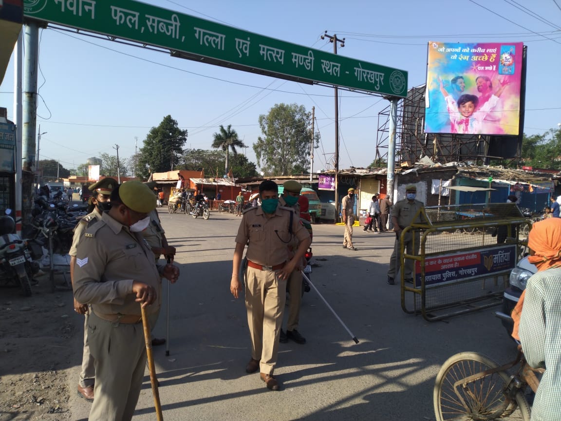 Shorter police shift eight hours during lockdown in gorakhpur