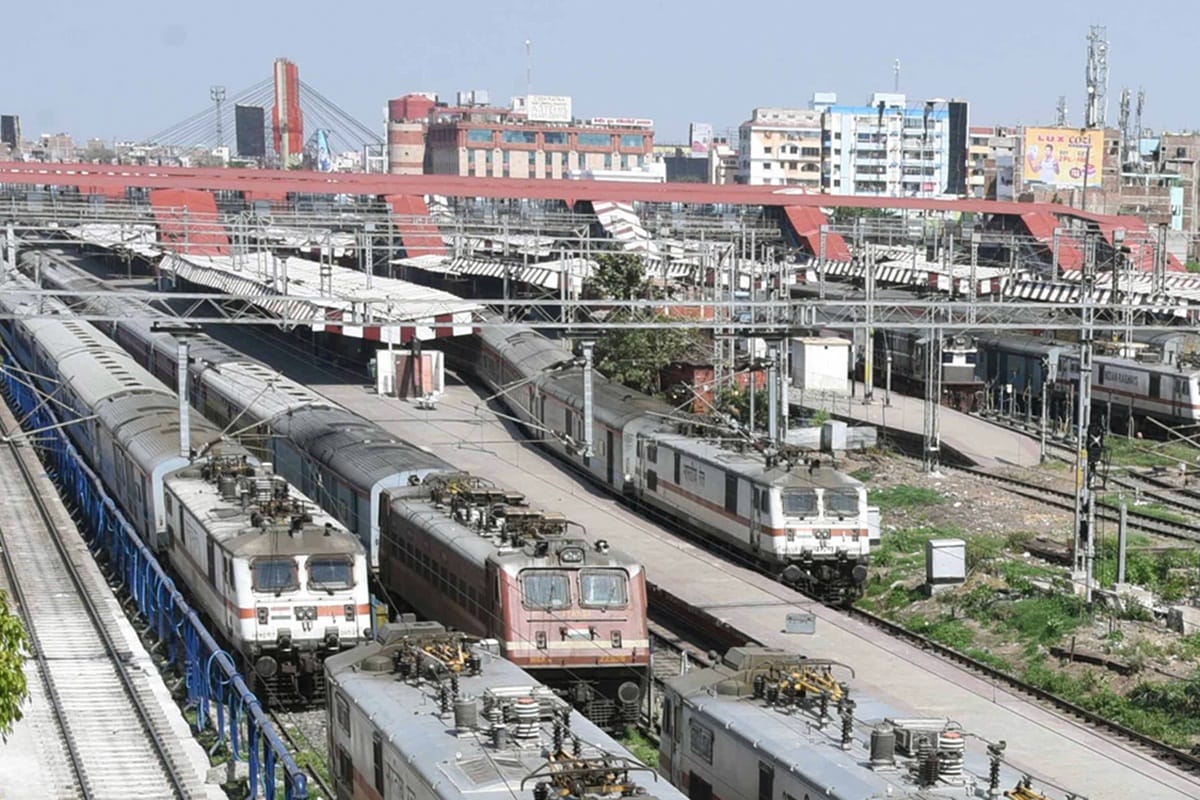 Time for two trains going to Gorakhpur LTT extended