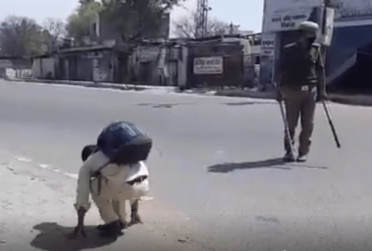 bollywood director tigmanshu dhulia shared video Inhuman Face Of Police During Lockdown with labour