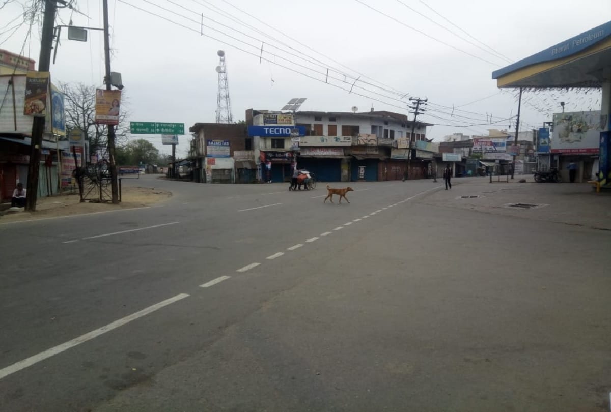 UP lockdown seems effective in lakhimpur kheri roads vacant and labours return home