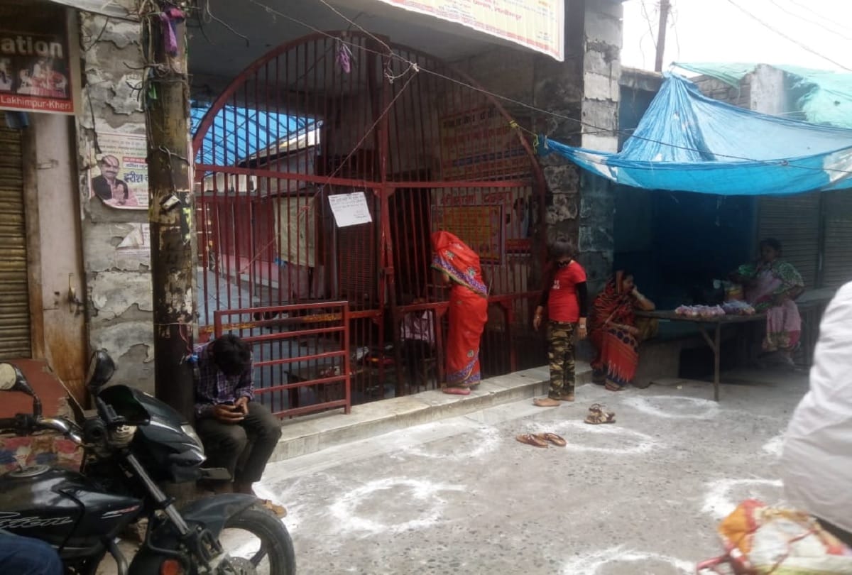 UP lockdown seems effective in lakhimpur kheri roads vacant and labours return home