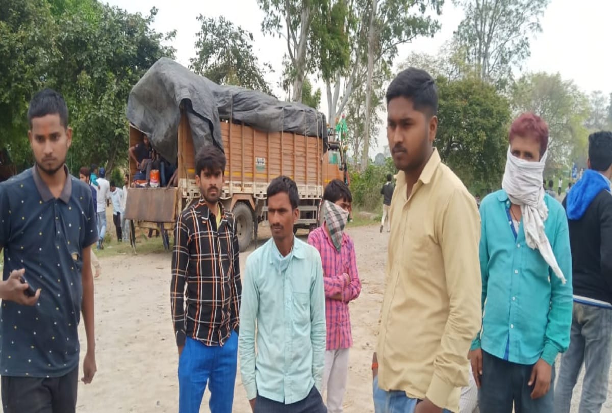 UP lockdown seems effective in lakhimpur kheri roads vacant and labours return home