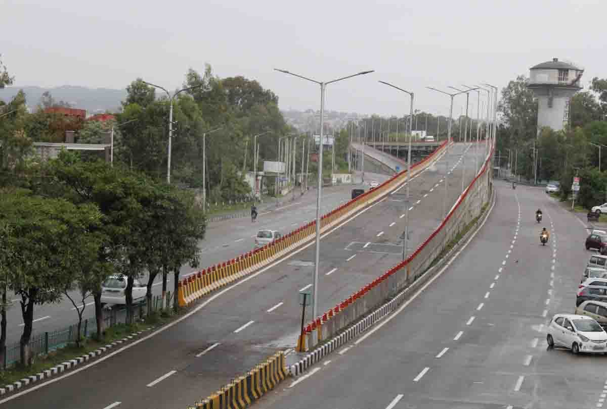 Heavy rain and snowfall in Jammu Kashmir, highway Closed For Traffic